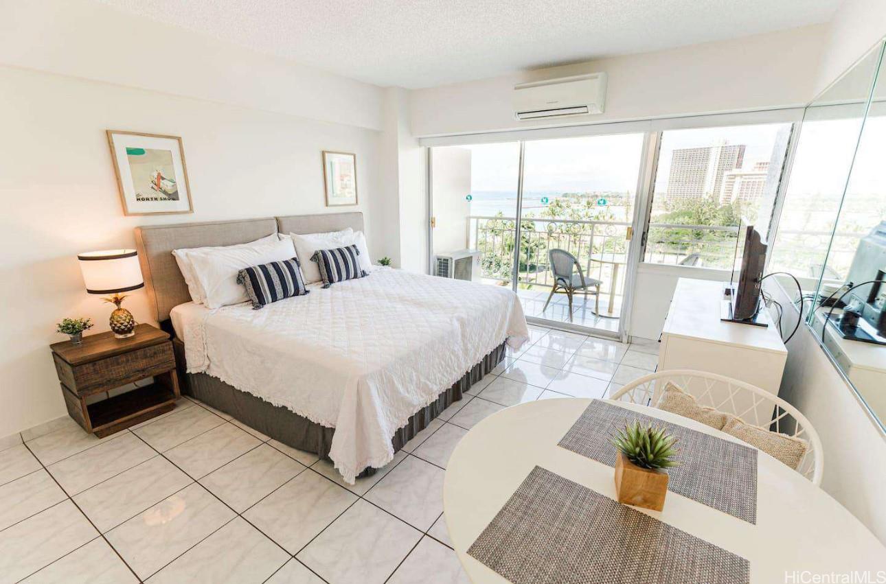 Waikiki Shore condo # 1014, Honolulu, Hawaii - photo 2 of 13