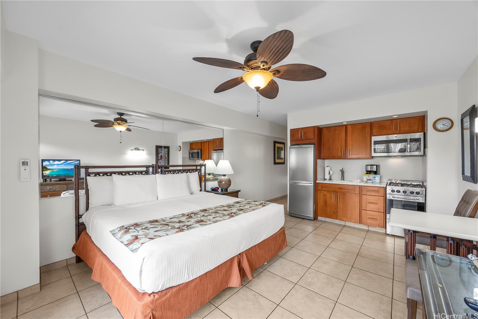 Waikiki Shore condo # 615, Honolulu, Hawaii - photo 4 of 14