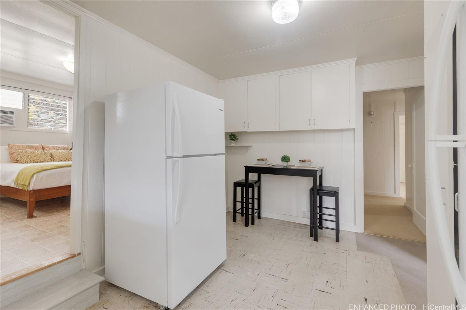 2166  Palolo Ave Palolo, Diamond Head home - photo 5 of 25