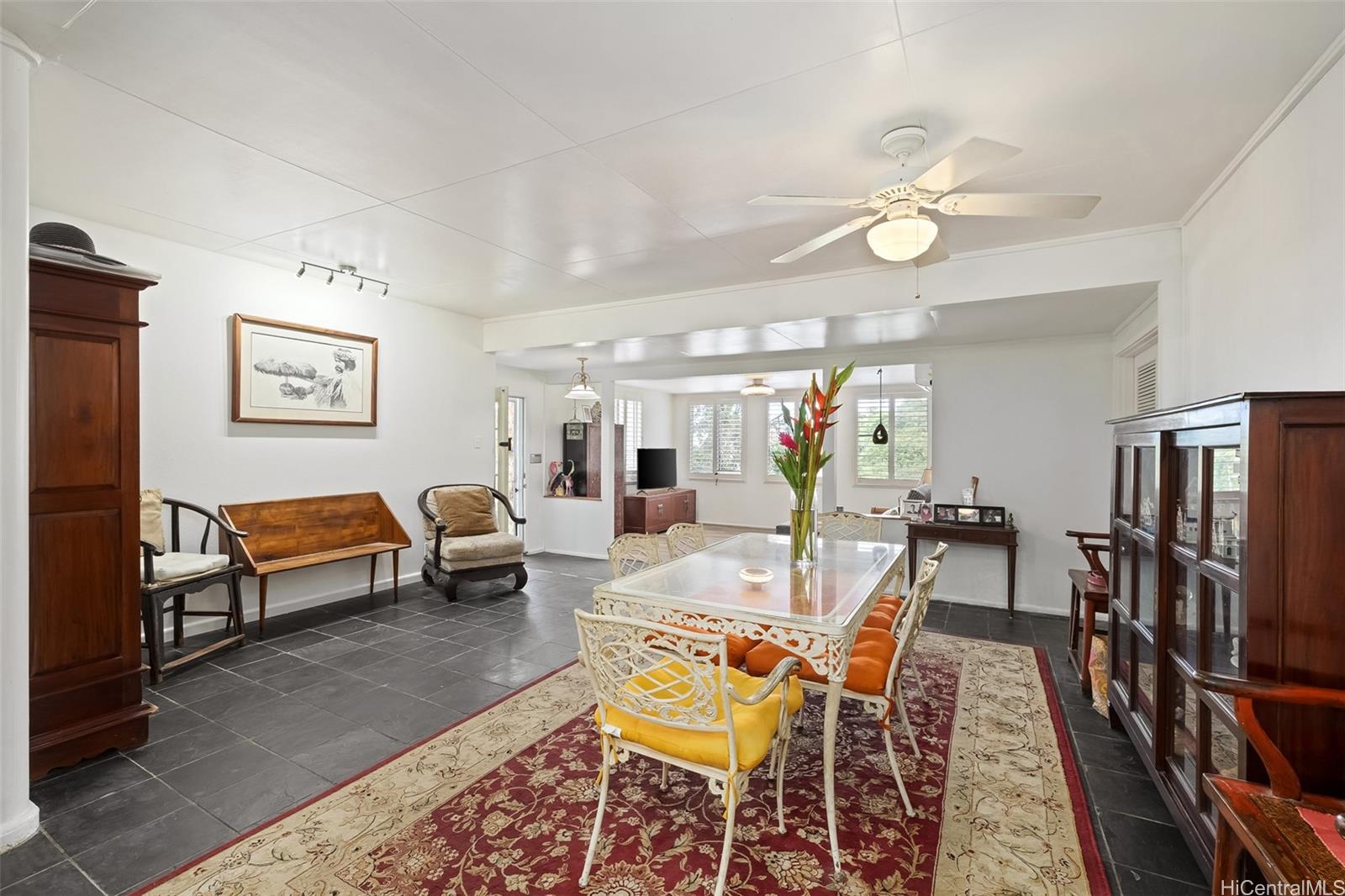 2168  Round Top Drive Makiki Heights, Honolulu home - photo 5 of 23