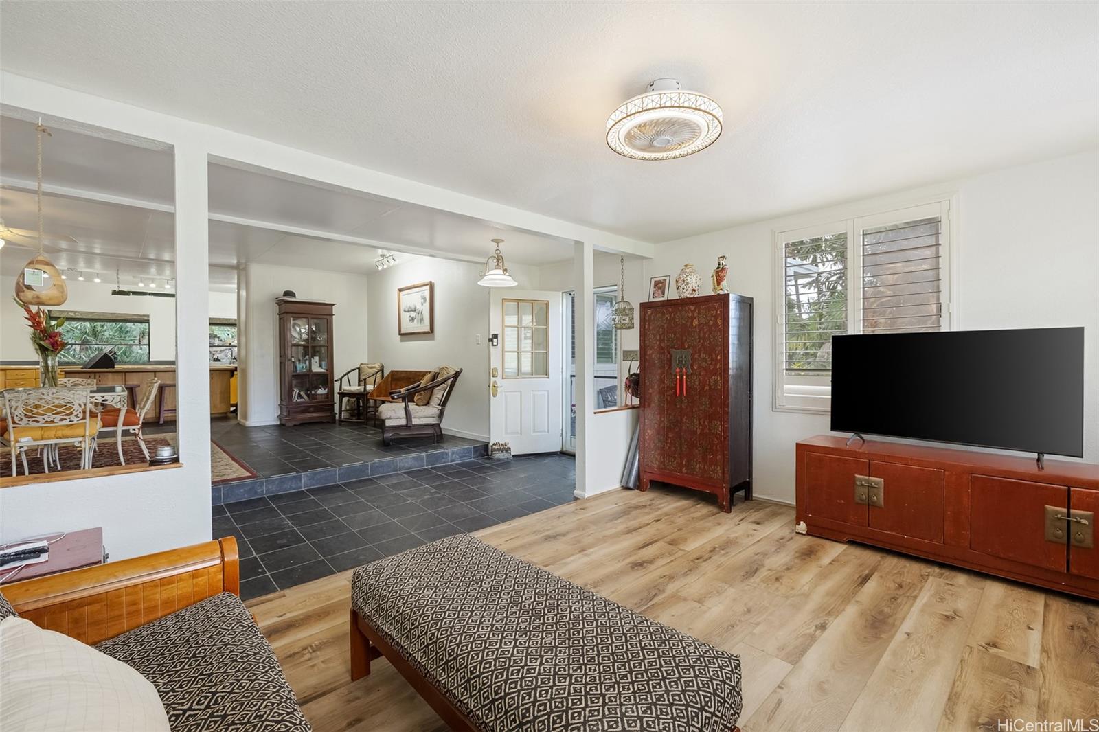 2168  Round Top Dr Makiki Heights, Honolulu home - photo 3 of 23