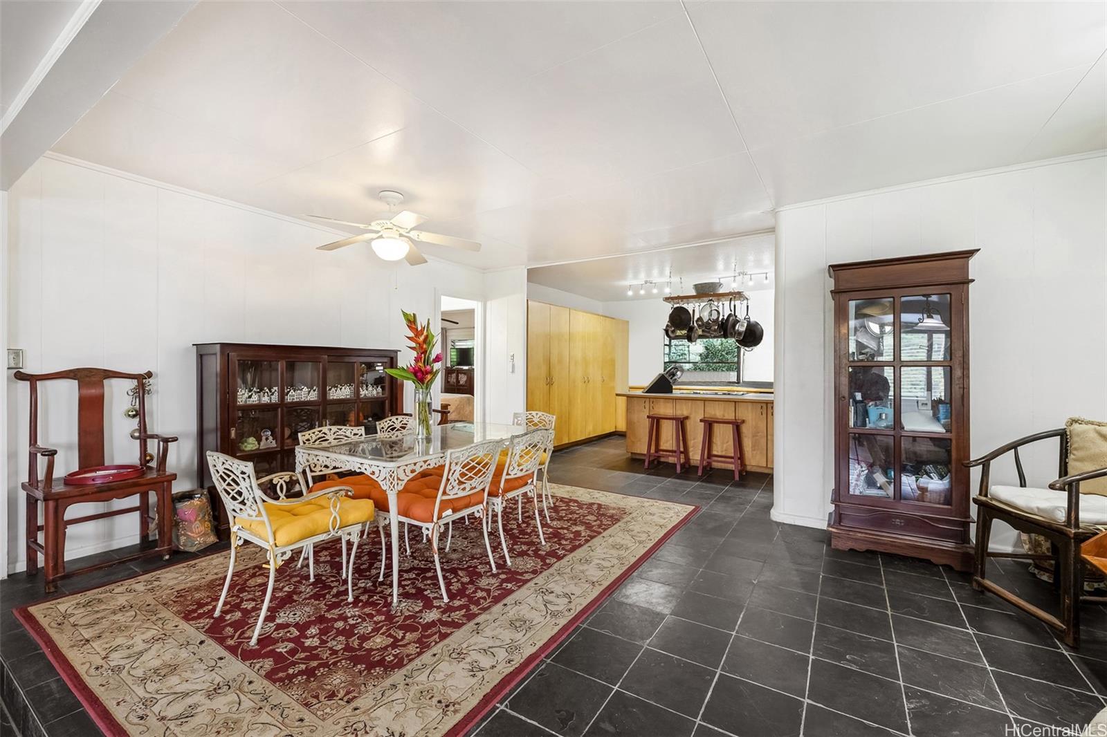 2168  Round Top Dr Makiki Heights, Honolulu home - photo 6 of 23