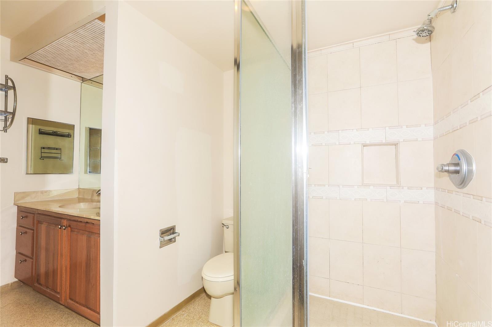 Dowsett Point condo # 101, Honolulu, Hawaii - photo 18 of 25