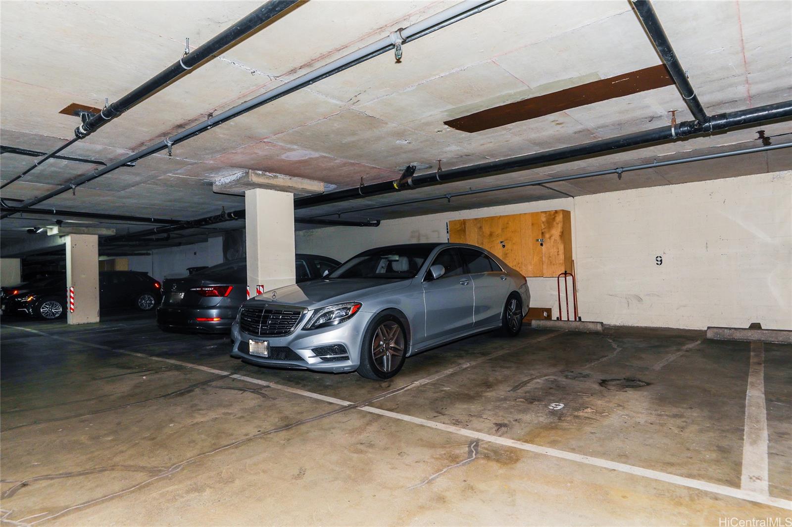 Dowsett Point condo # 101, Honolulu, Hawaii - photo 20 of 25