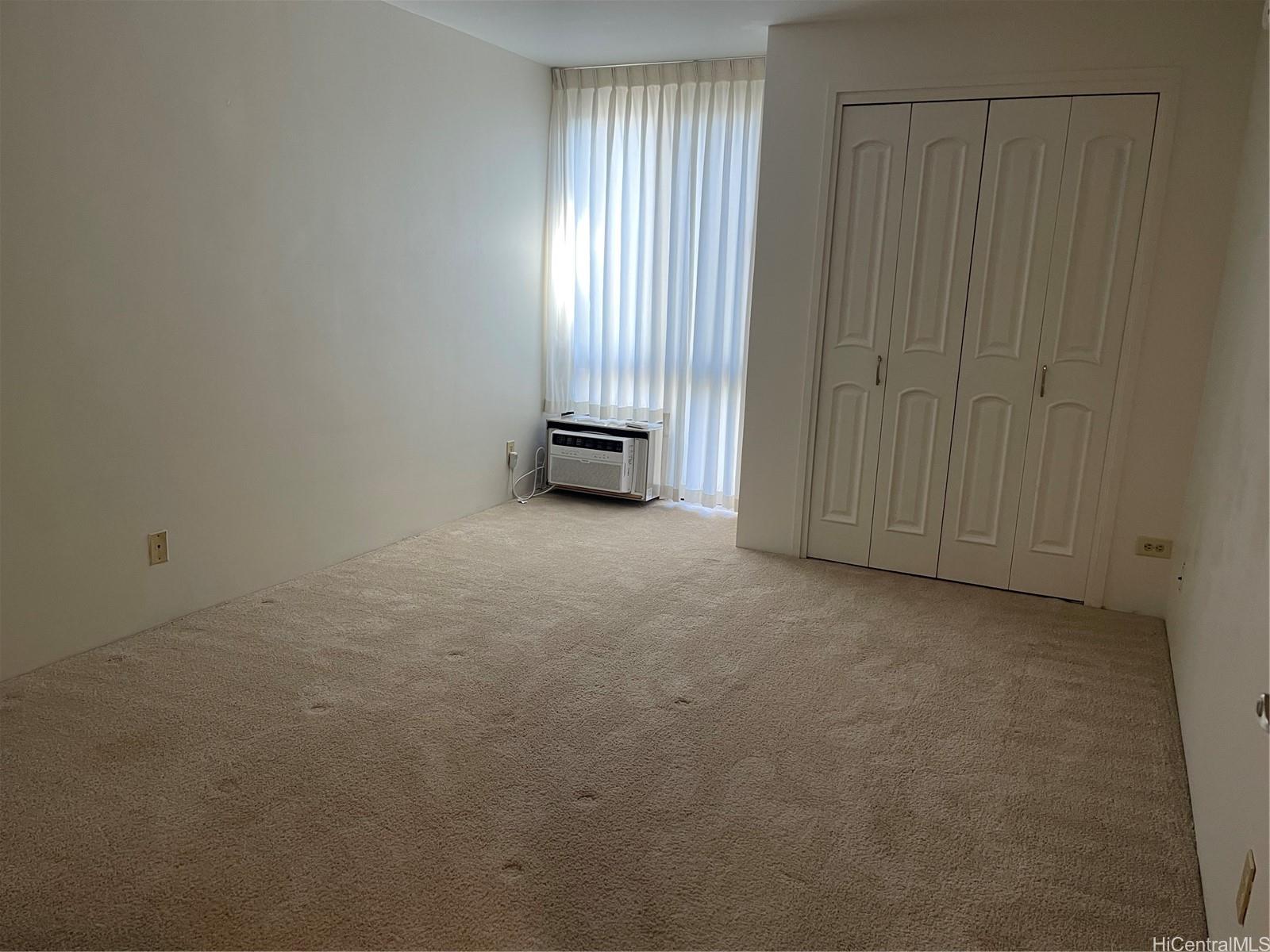 217 Prospect St Honolulu - Rental - photo 3 of 10