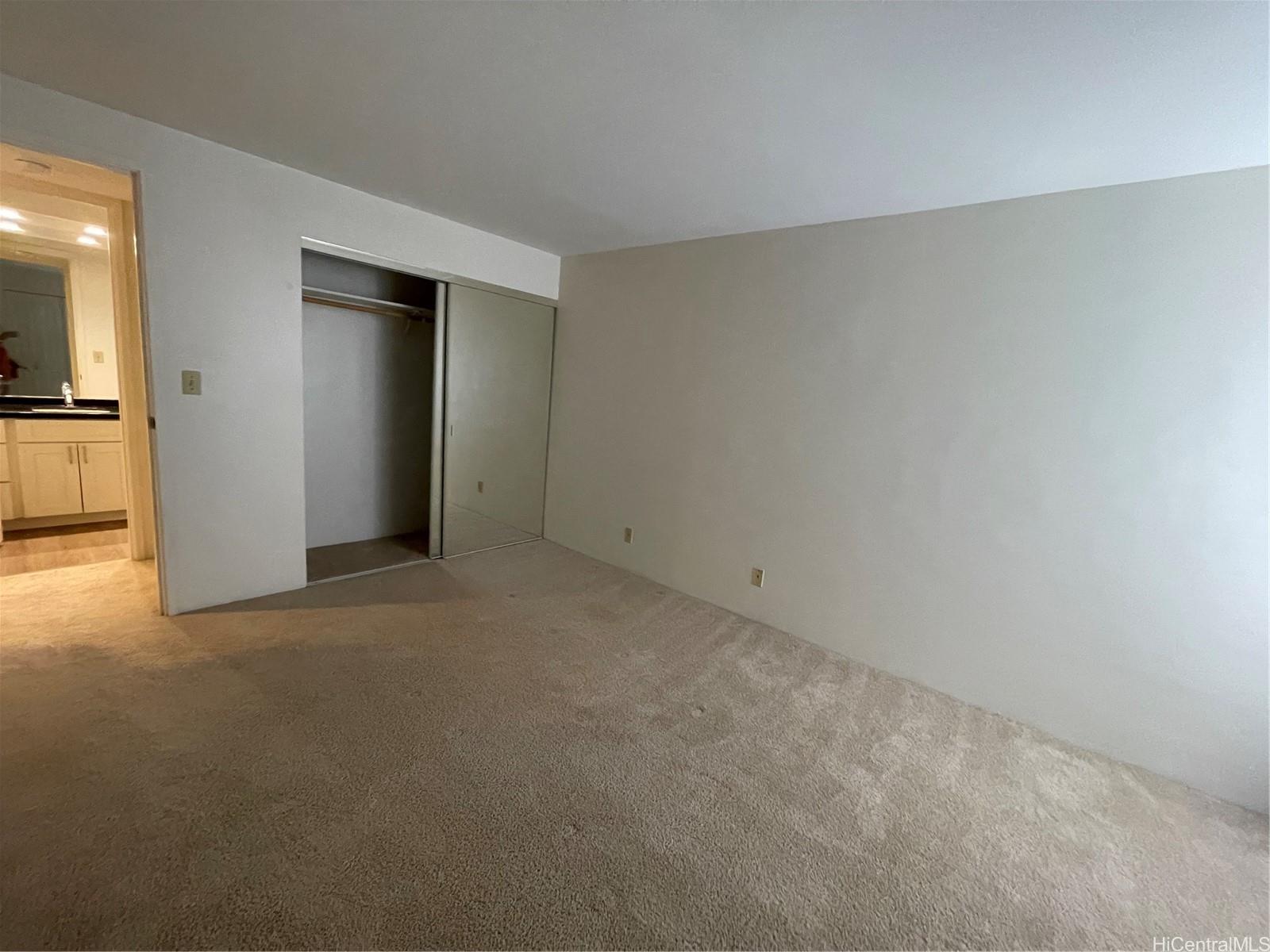 217 Prospect St Honolulu - Rental - photo 4 of 10