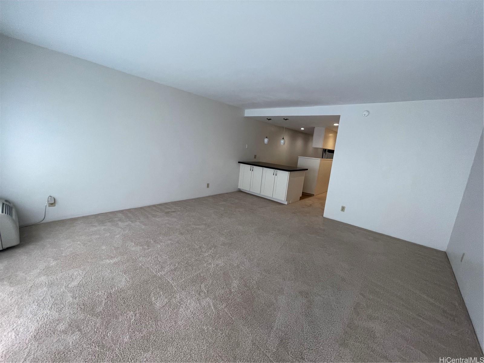 217 Prospect St Honolulu - Rental - photo 6 of 10