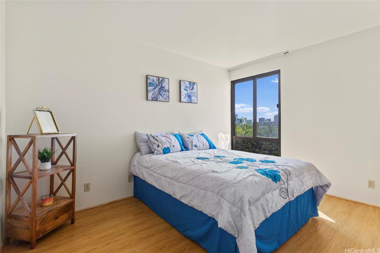 Dowsett Point condo # D11, Honolulu, Hawaii - photo 11 of 25