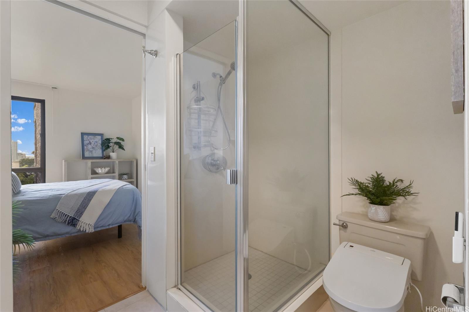 Dowsett Point condo # D11, Honolulu, Hawaii - photo 14 of 24