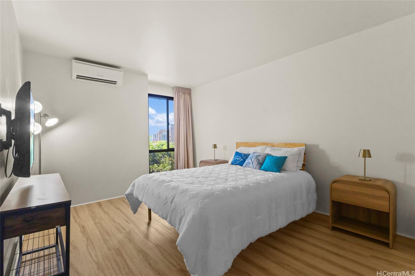 Dowsett Point condo # D11, Honolulu, Hawaii - photo 16 of 25