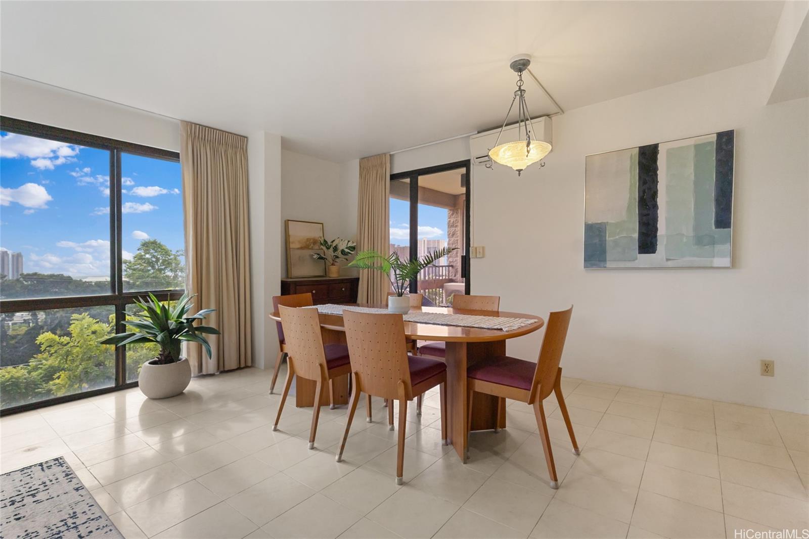 Dowsett Point condo # D11, Honolulu, Hawaii - photo 4 of 24