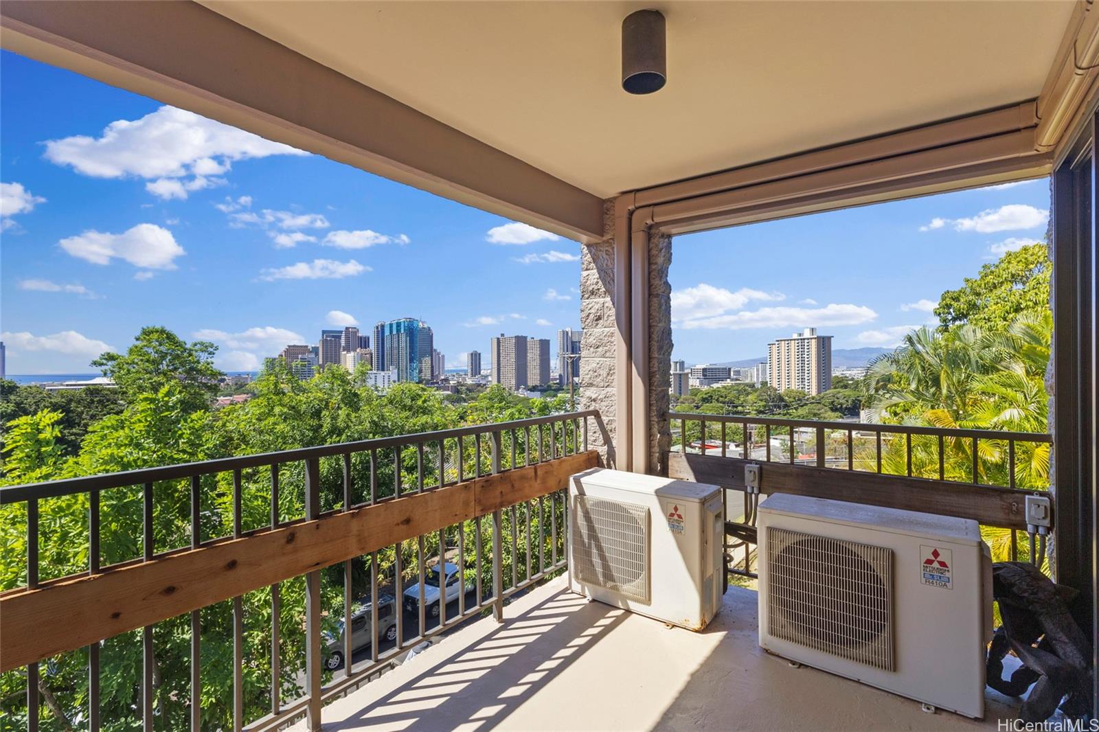 Dowsett Point condo # D11, Honolulu, Hawaii - photo 6 of 25