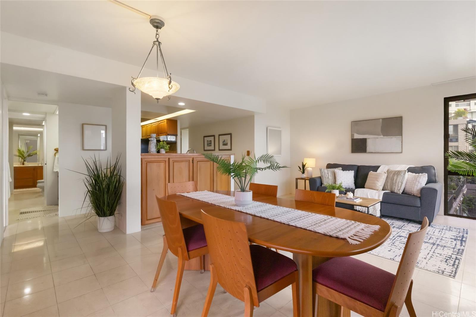 Dowsett Point condo # D11, Honolulu, Hawaii - photo 6 of 24