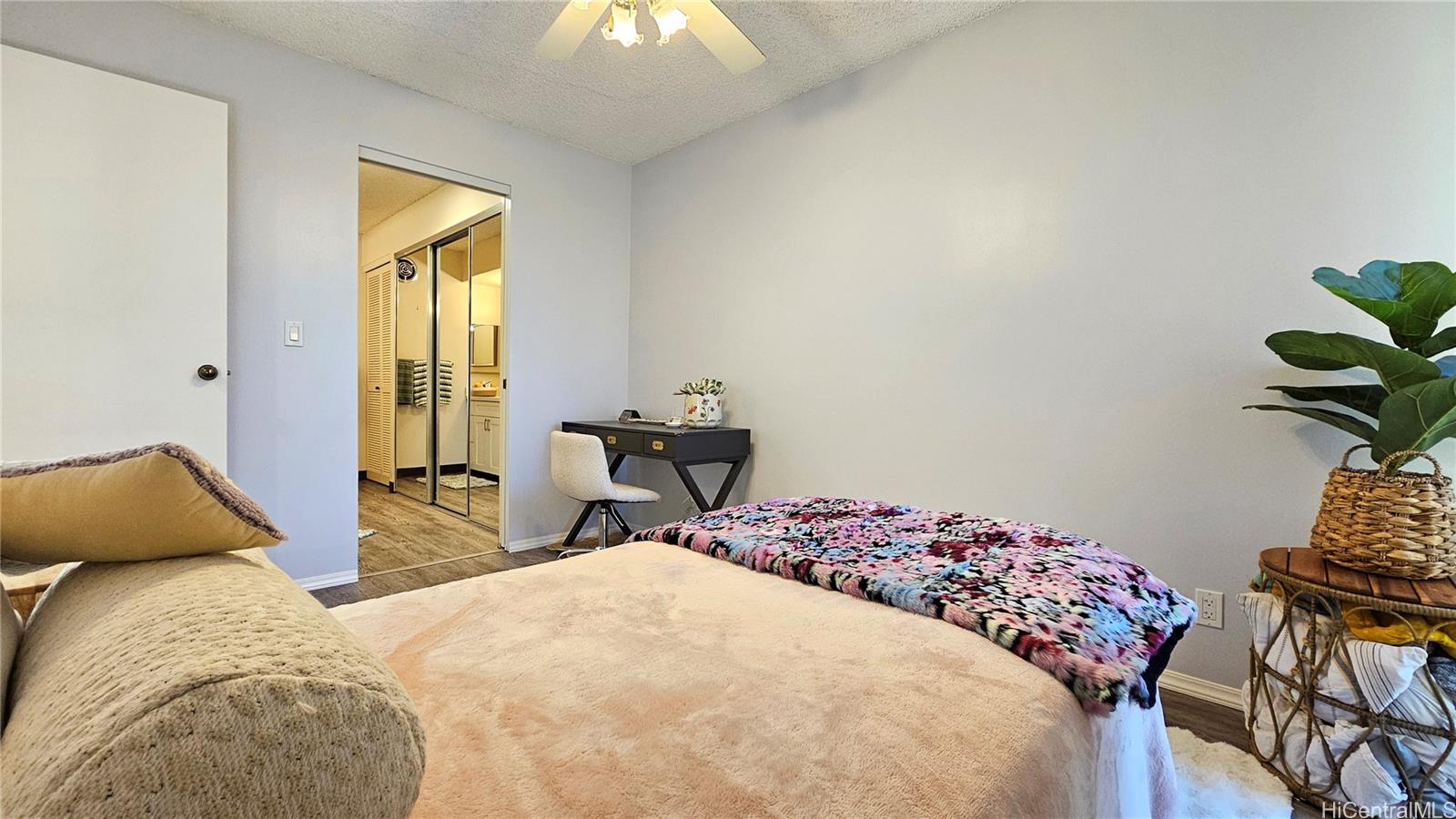 Dowsett Point condo # D16, Honolulu, Hawaii - photo 13 of 25