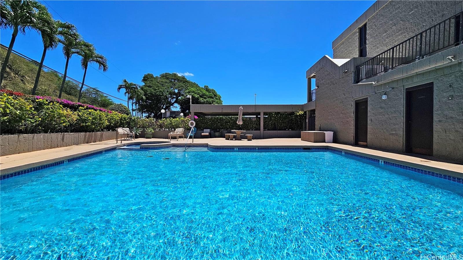 Dowsett Point condo # D16, Honolulu, Hawaii - photo 21 of 25