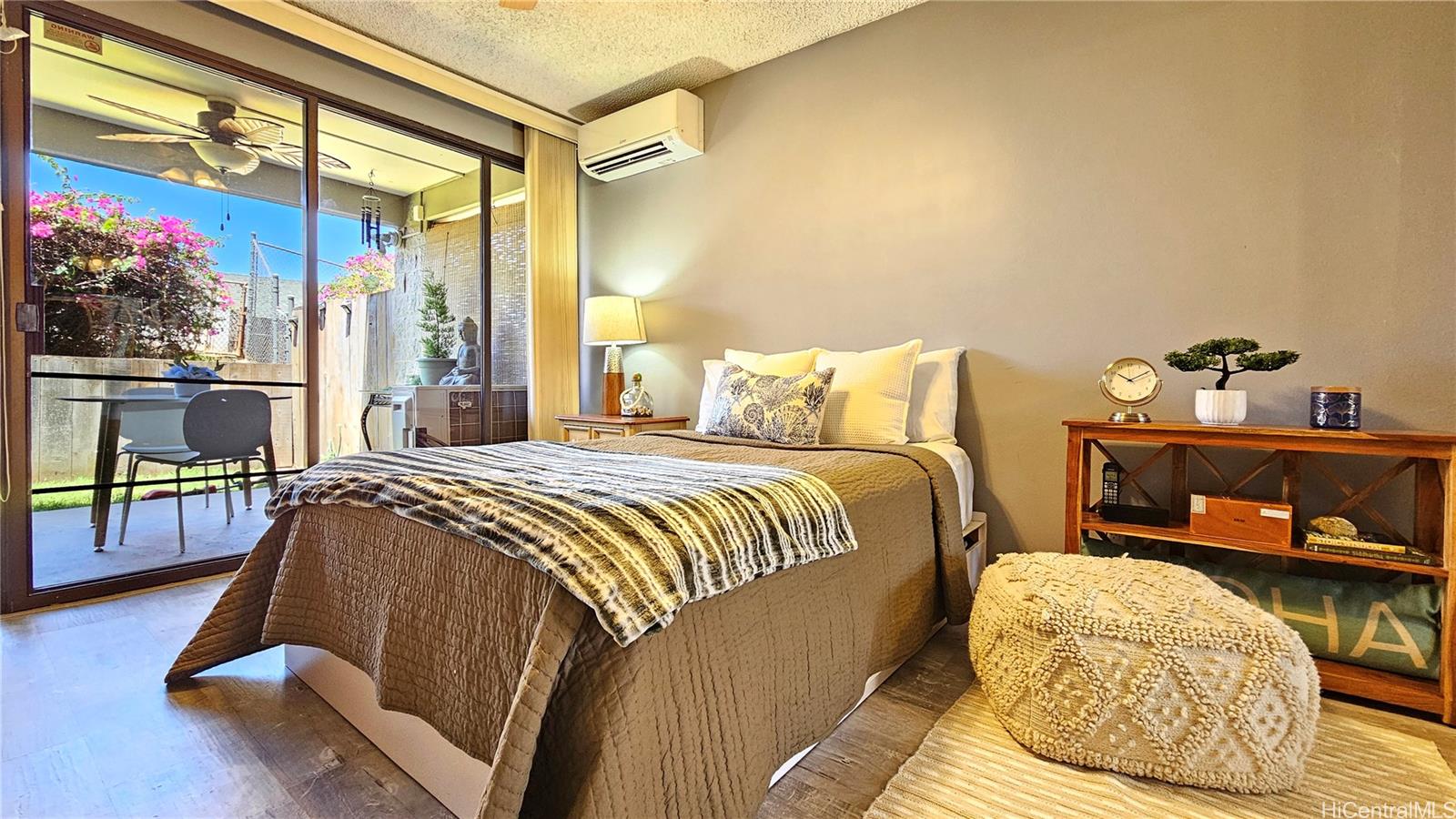 Dowsett Point condo # D16, Honolulu, Hawaii - photo 8 of 25