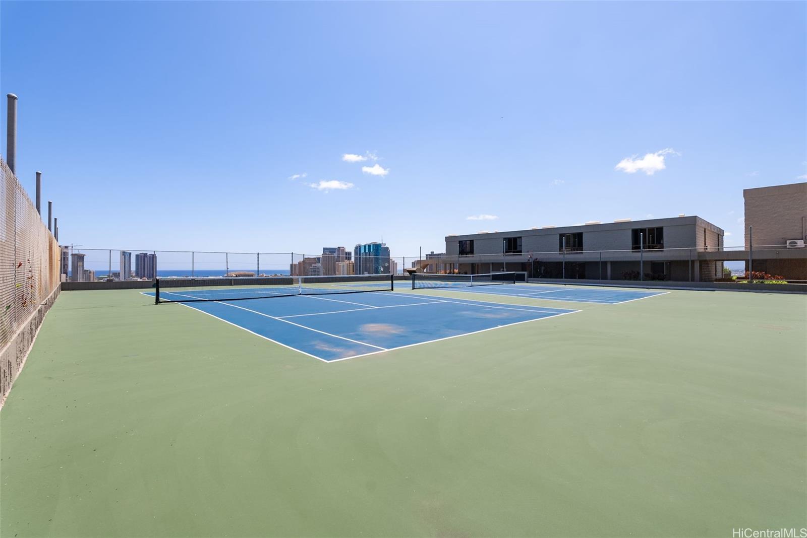 Dowsett Point condo # M10, Honolulu, Hawaii - photo 21 of 25