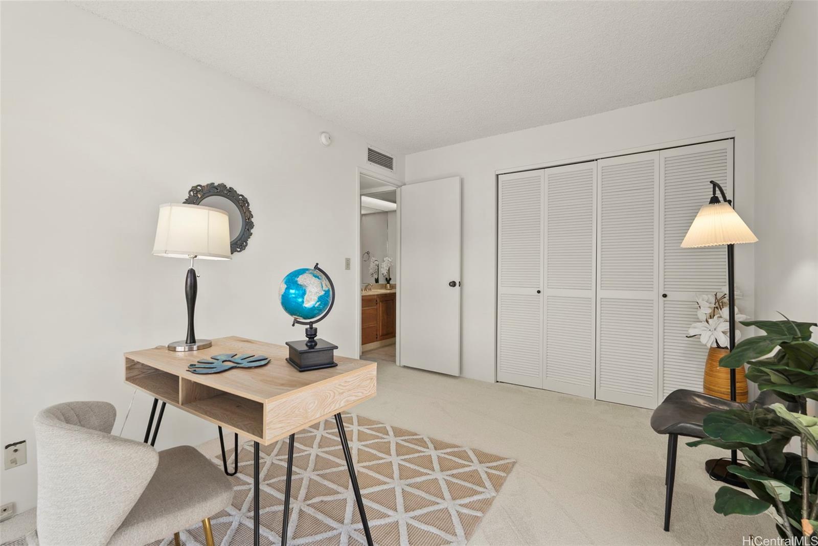 Dowsett Point condo # M10, Honolulu, Hawaii - photo 6 of 25