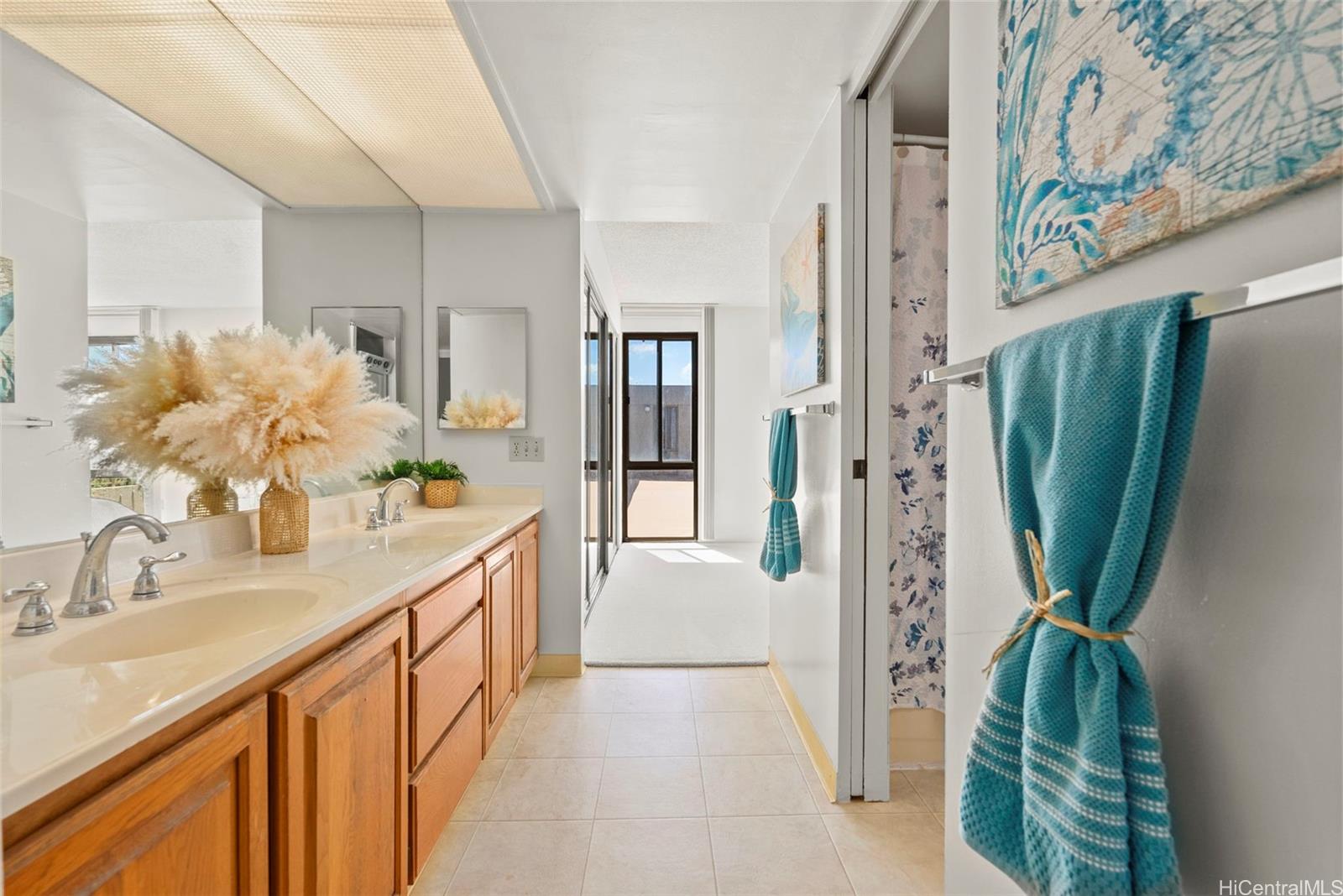 Dowsett Point condo # M10, Honolulu, Hawaii - photo 10 of 25