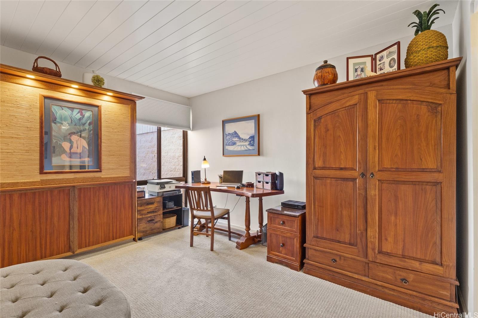 Dowsett Point condo # M8, Honolulu, Hawaii - photo 15 of 20