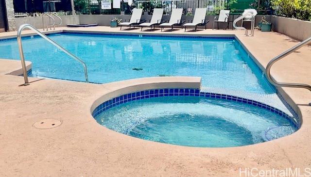 Dowsett Point condo # M8, Honolulu, Hawaii - photo 19 of 20