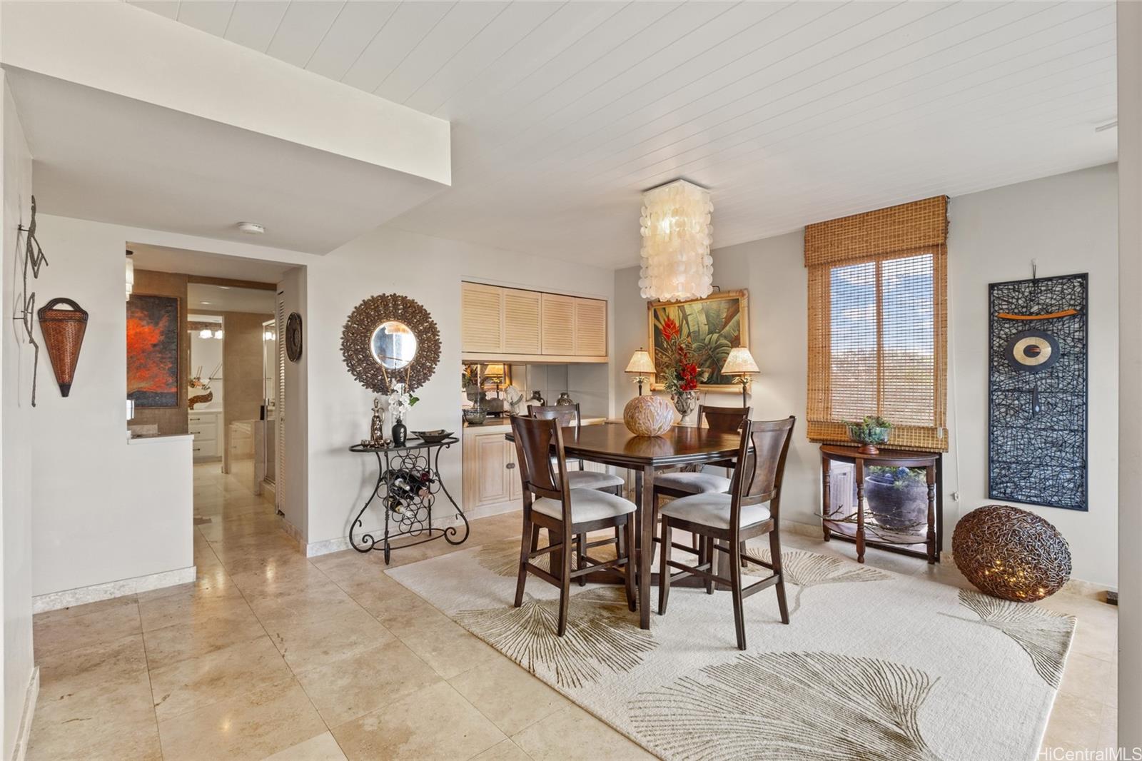 Dowsett Point condo # M8, Honolulu, Hawaii - photo 10 of 20