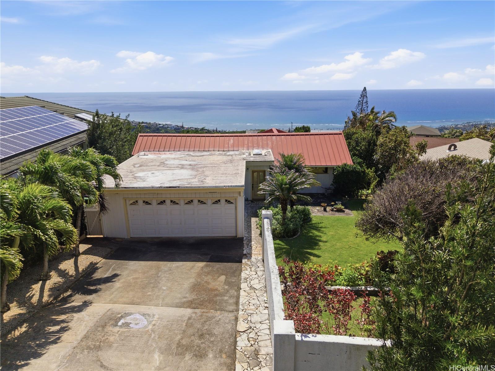 2175  Ahaku Place Waialae Nui Rdge, Diamond Head home - photo 2 of 25