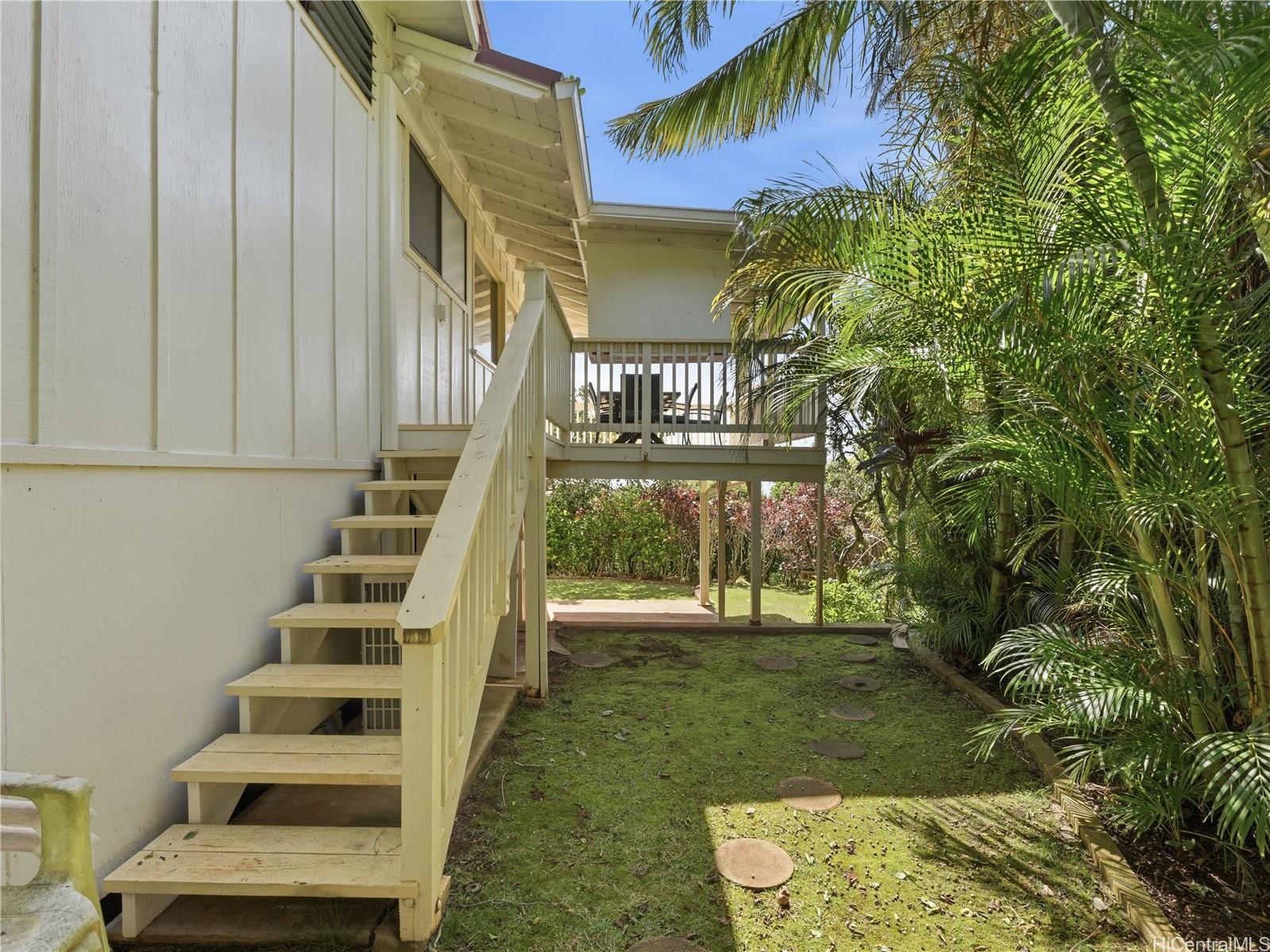 2175  Ahaku Place Waialae Nui Rdge, Diamond Head home - photo 13 of 25