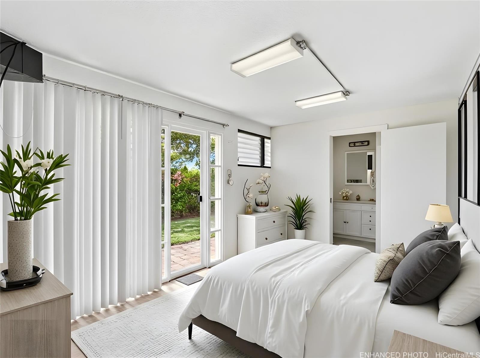 2175  Ahaku Place Waialae Nui Rdge, Diamond Head home - photo 15 of 25