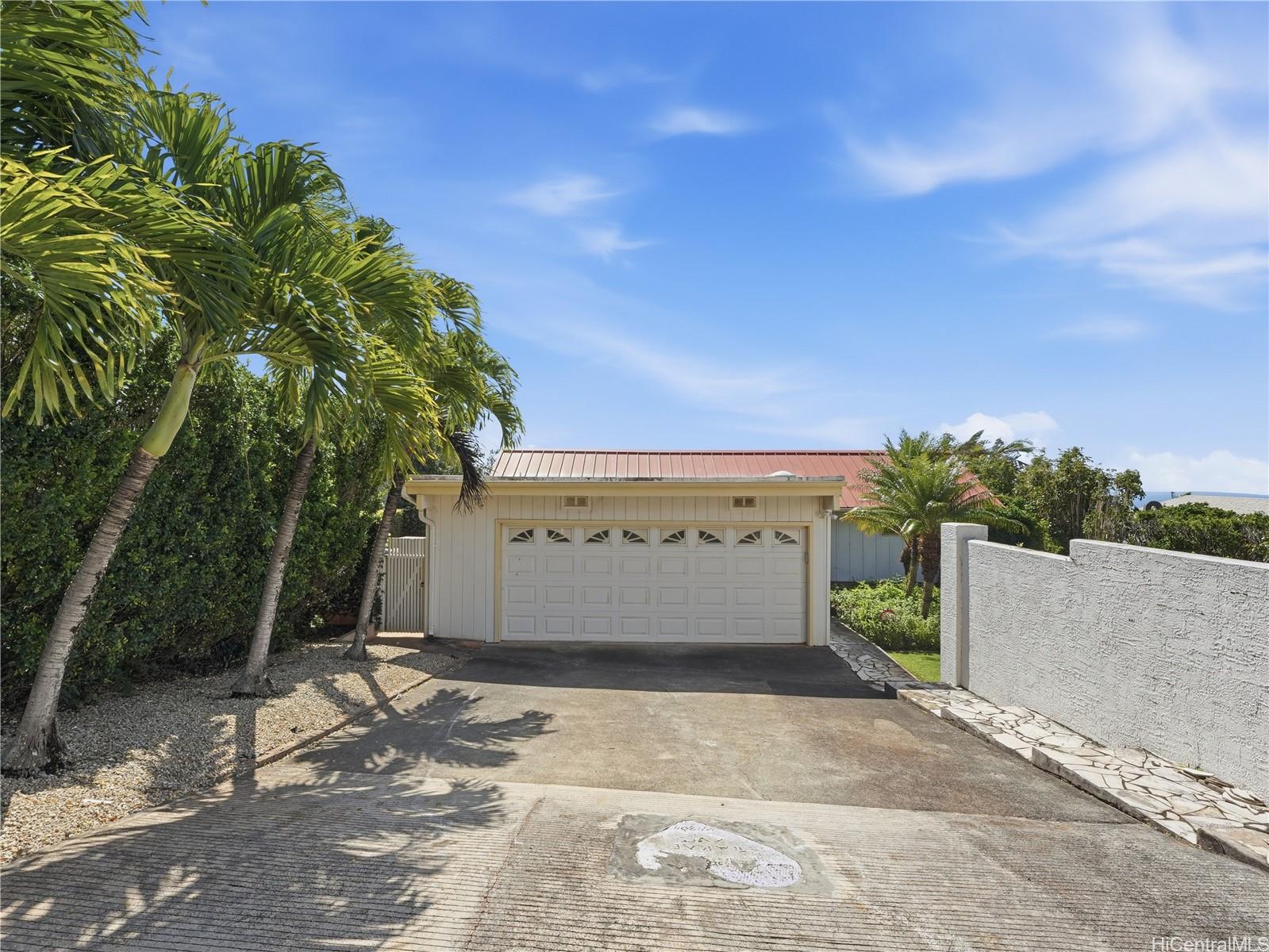 2175  Ahaku Place Waialae Nui Rdge, Diamond Head home - photo 4 of 25