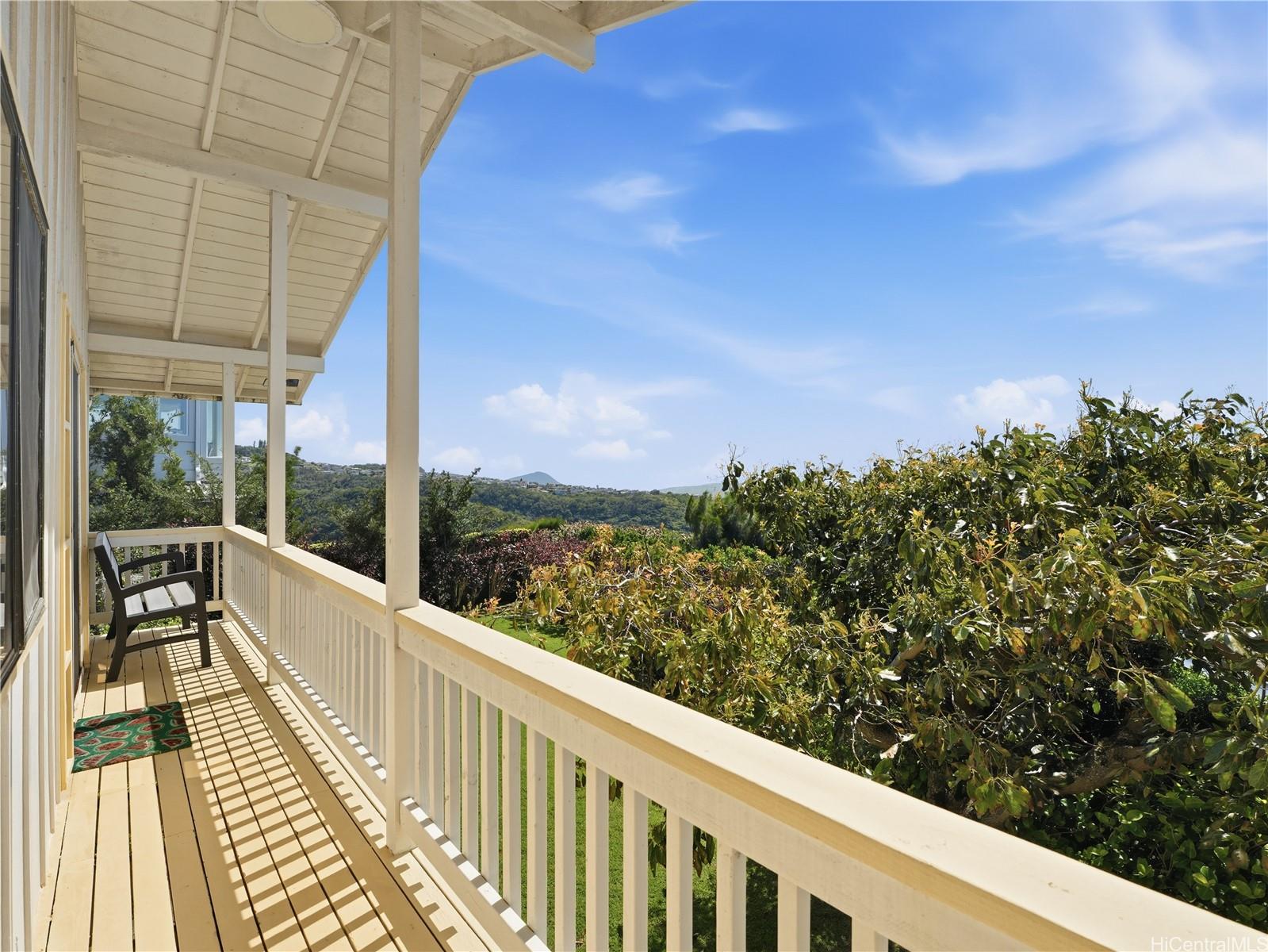 2175  Ahaku Place Waialae Nui Rdge, Diamond Head home - photo 5 of 25