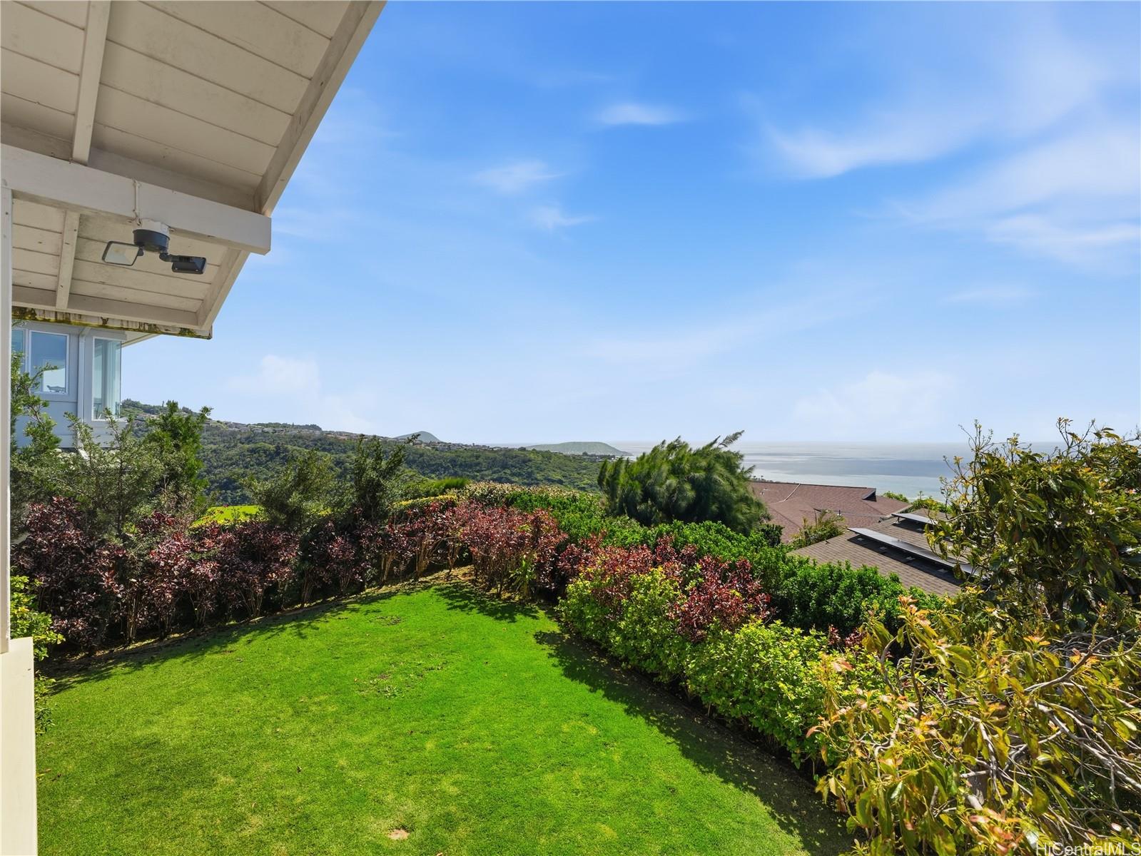 2175  Ahaku Place Waialae Nui Rdge, Diamond Head home - photo 6 of 25