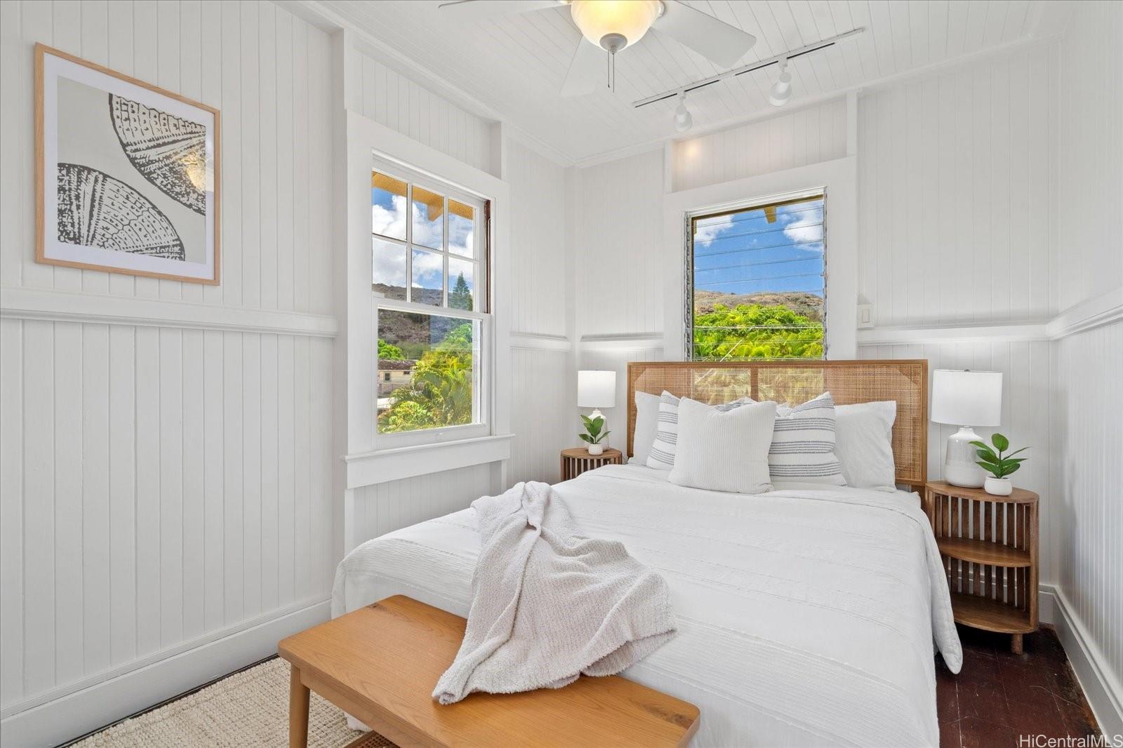 218  Paiko Drive Paiko Lagoon, Diamond Head home - photo 11 of 25