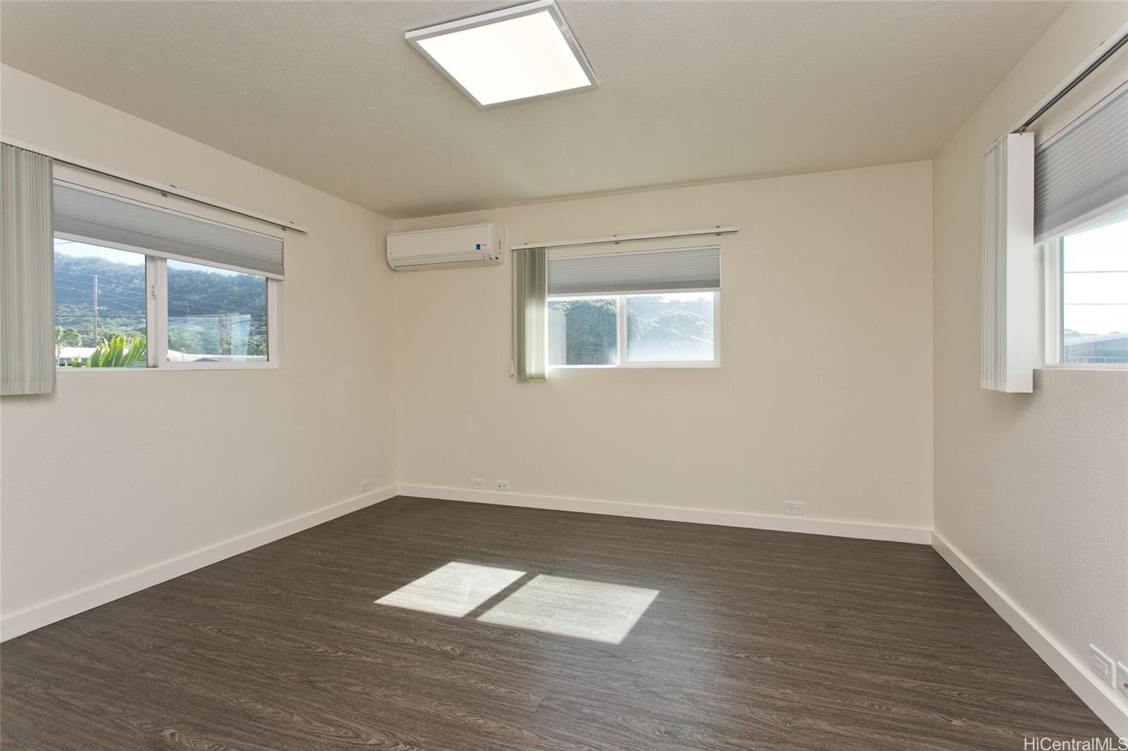 2190  Wilson Street Kalihi-upper, Honolulu home - photo 8 of 21