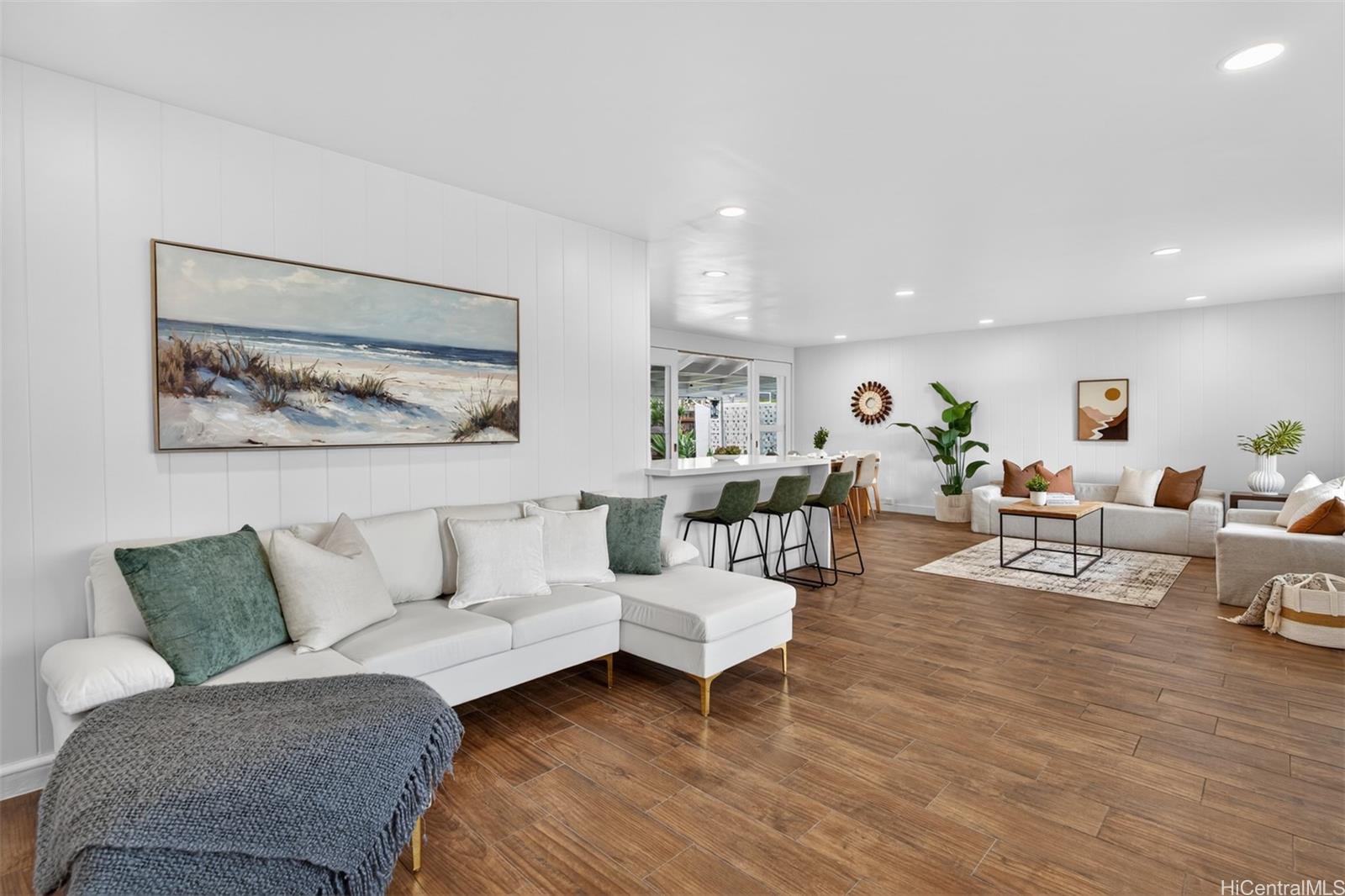 220  Kaha Street Koolaupoko, Kailua home - photo 2 of 25