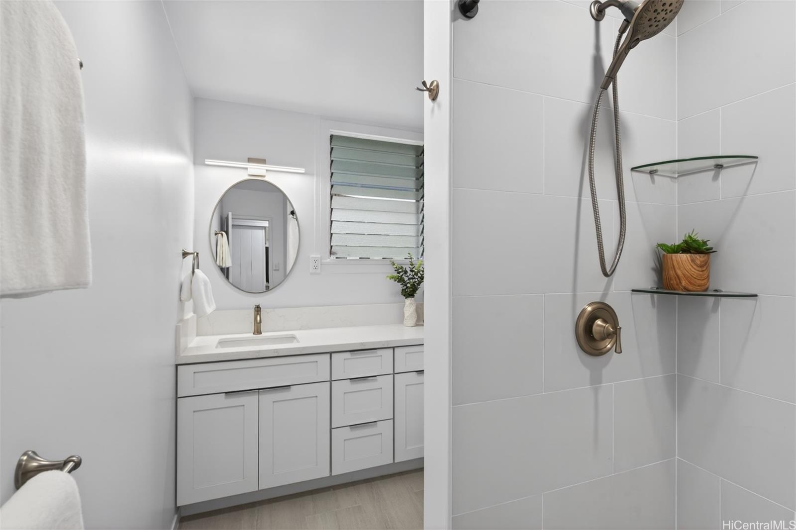 220  Kaha Street Koolaupoko, Kailua home - photo 18 of 25