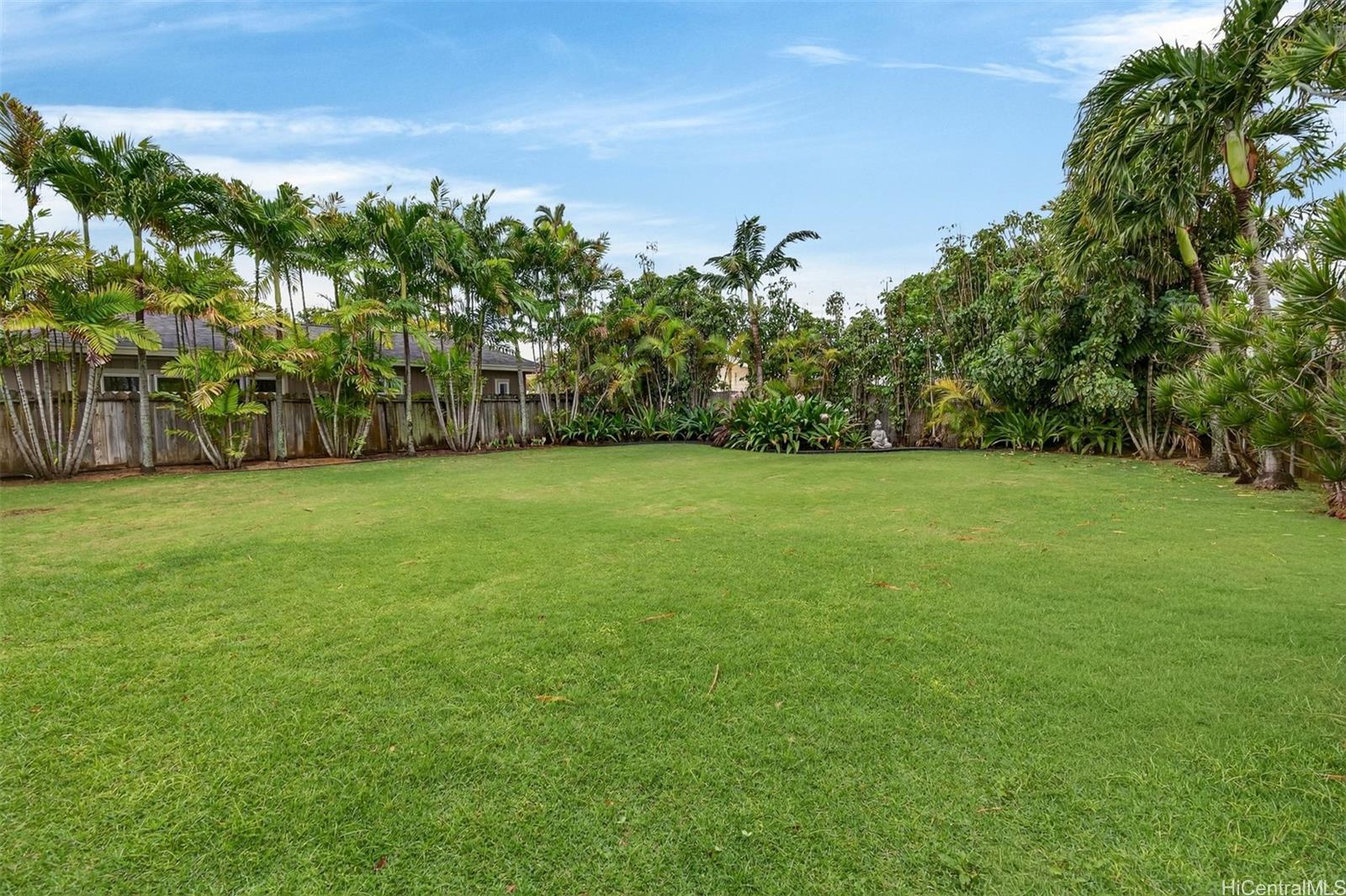 220  Kaha Street Koolaupoko, Kailua home - photo 22 of 25