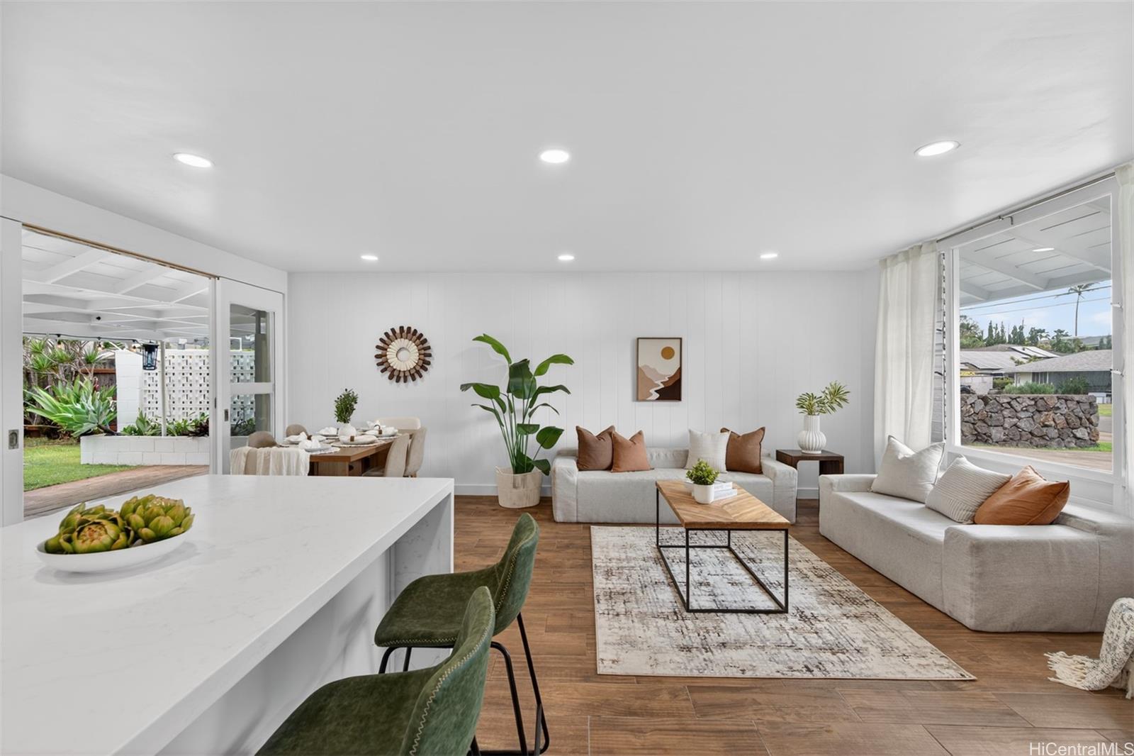 220  Kaha Street Koolaupoko, Kailua home - photo 4 of 25