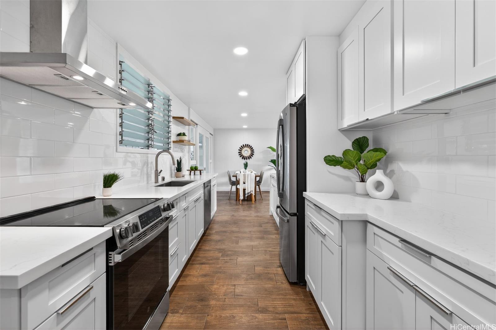 220  Kaha Street Koolaupoko, Kailua home - photo 9 of 25