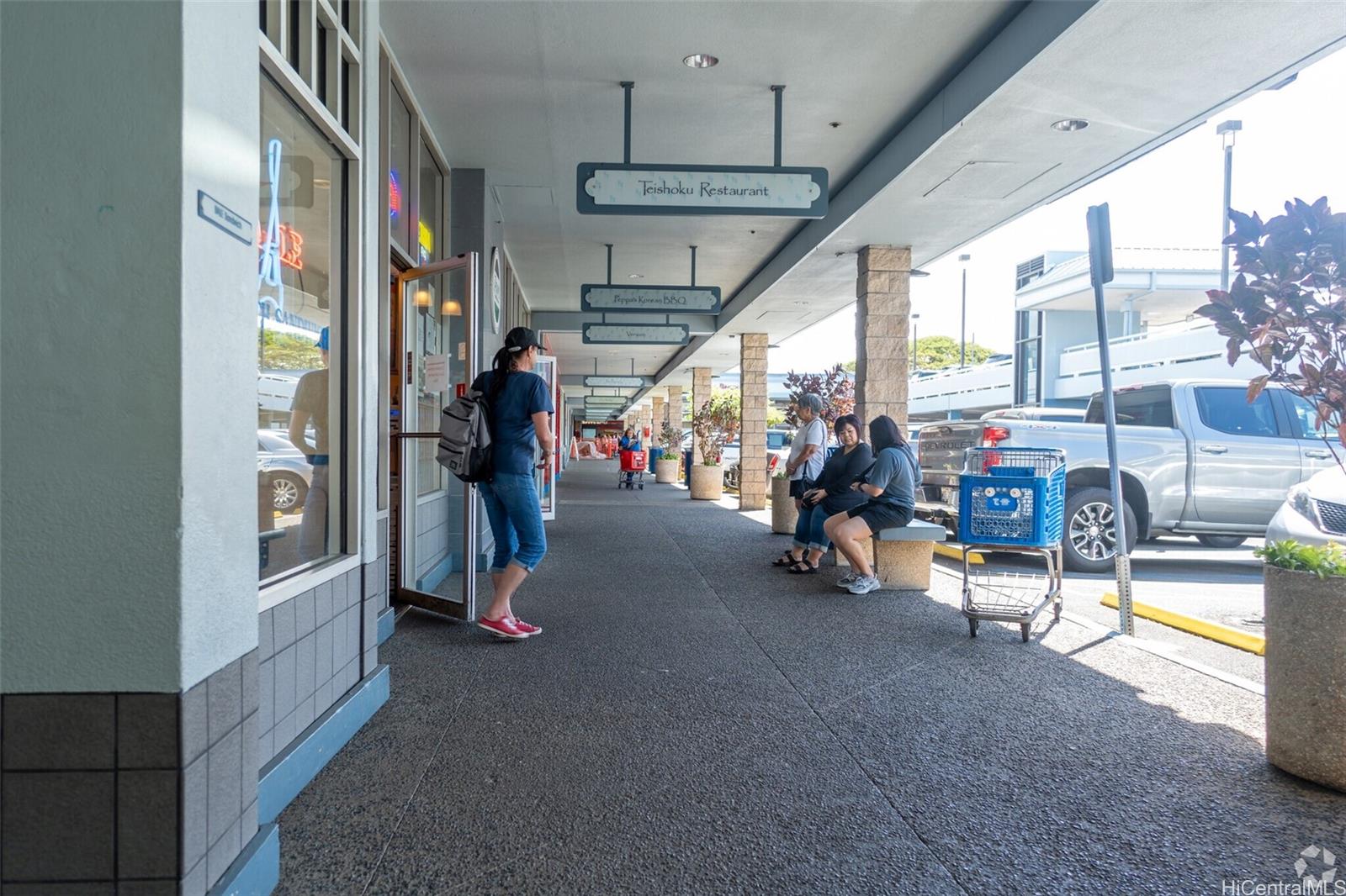2202  Wilson Street Kalihi-upper, Honolulu home - photo 17 of 20