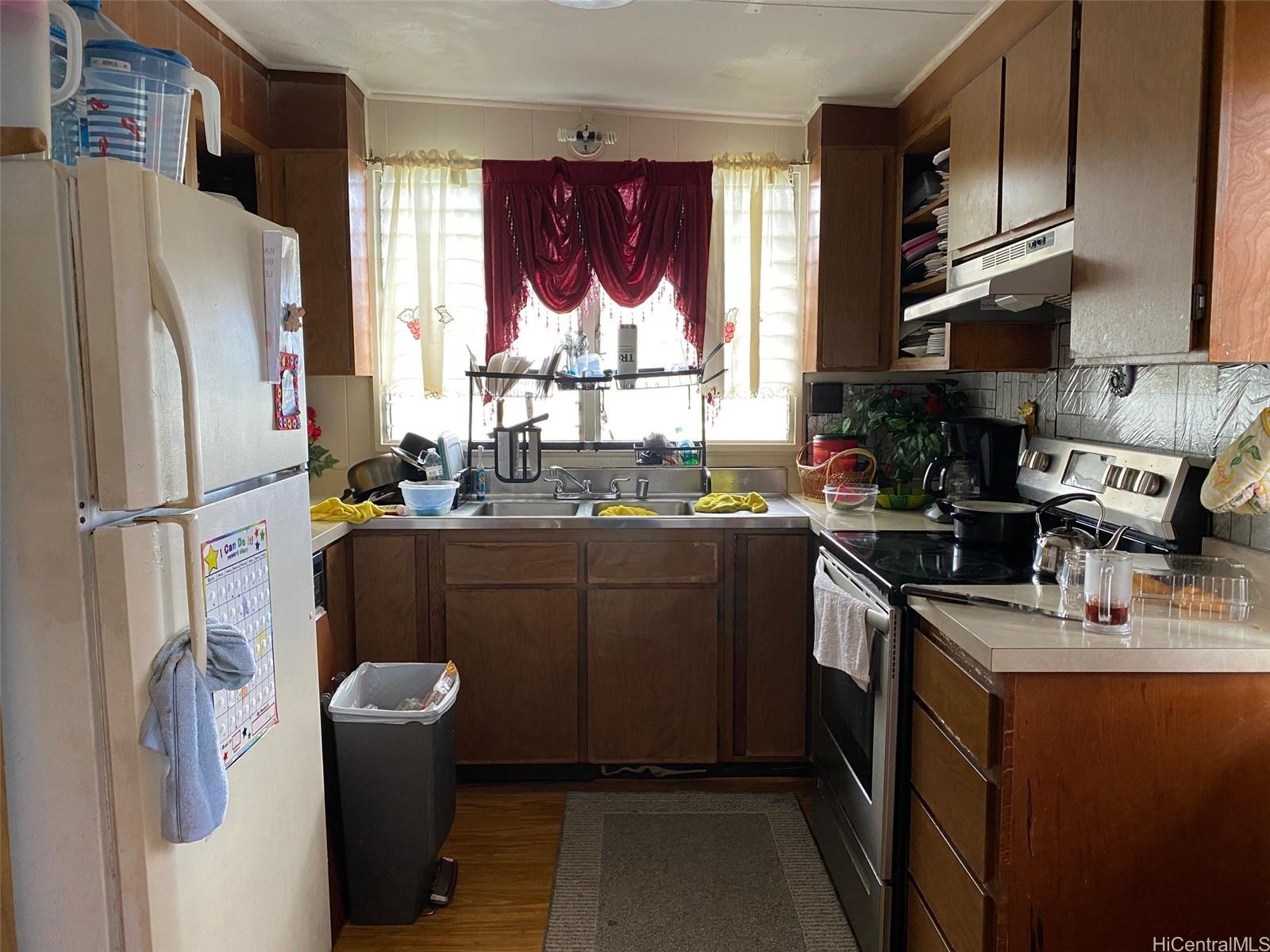 2202  Wilson Street Kalihi-upper, Honolulu home - photo 5 of 20