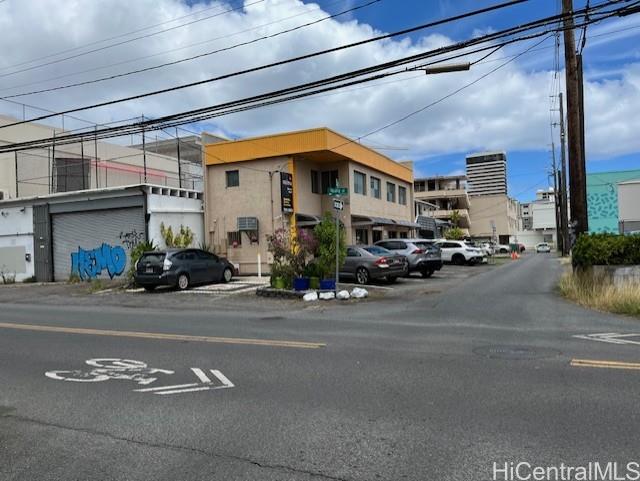 2203 Young Street Honolulu Oahu commercial real estate photo2 of 3