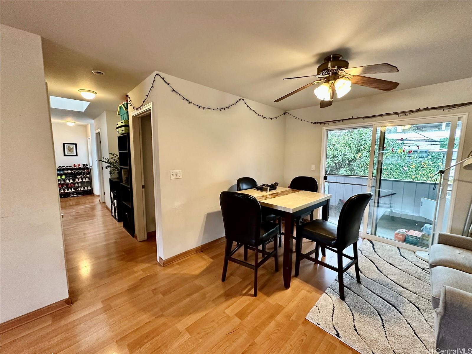 2205  Fern St Moiliili, Honolulu home - photo 4 of 13