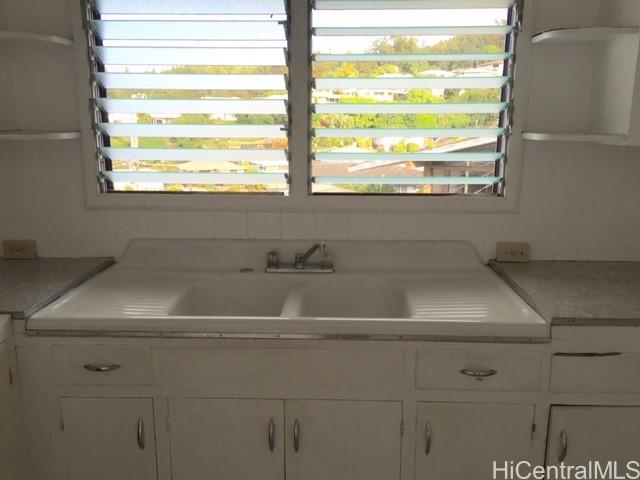 2207 St Louis Drive Honolulu - Rental - photo 4 of 17