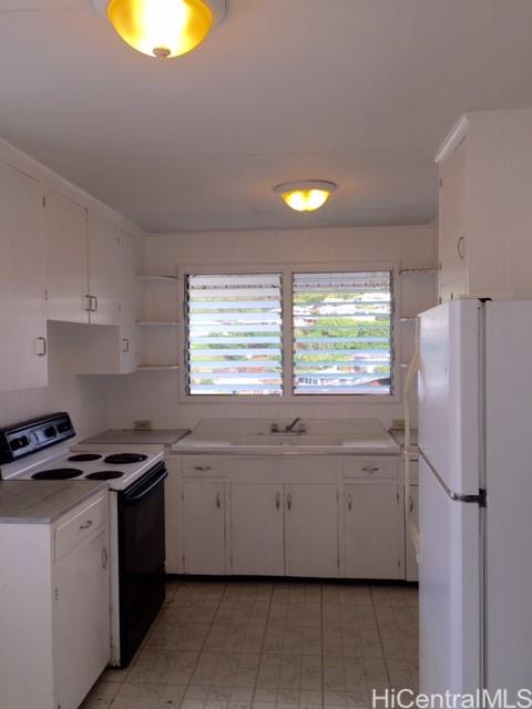 2207 St Louis Drive Honolulu - Rental - photo 5 of 17