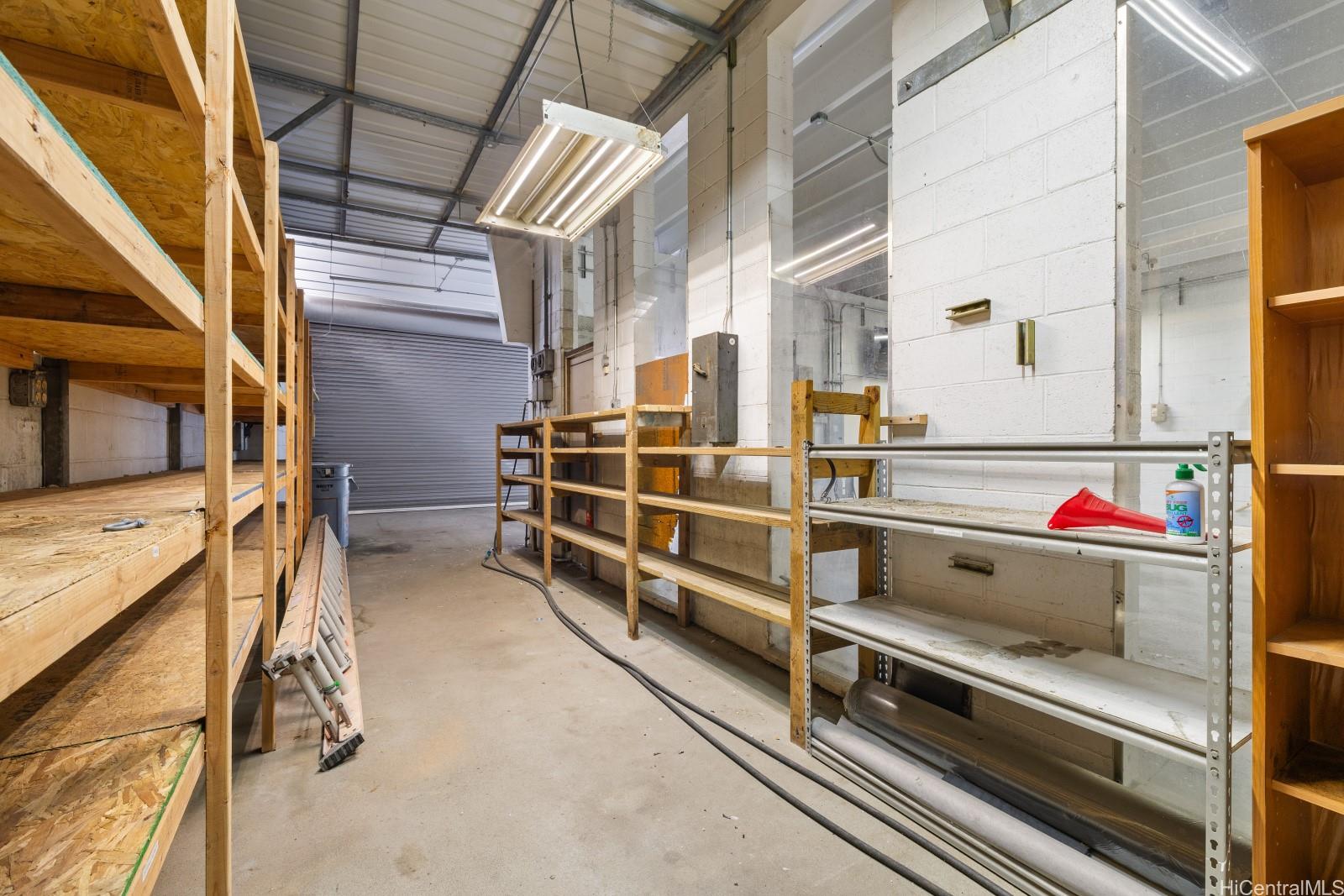 2209 Young Street Honolulu Oahu commercial real estate photo14 of 25