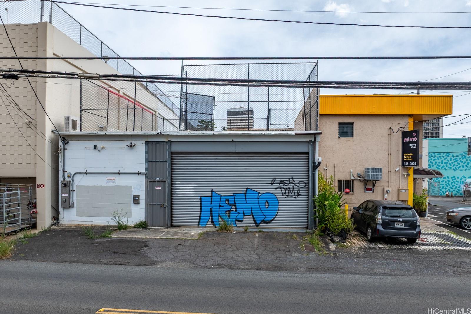 2209 Young Street Honolulu Oahu commercial real estate photo17 of 25