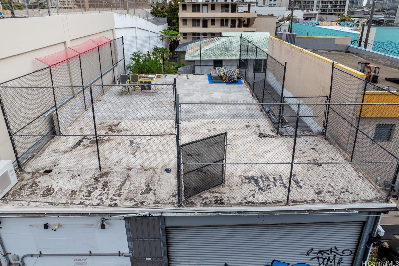 2209 Young Street Honolulu Oahu commercial real estate photo18 of 25