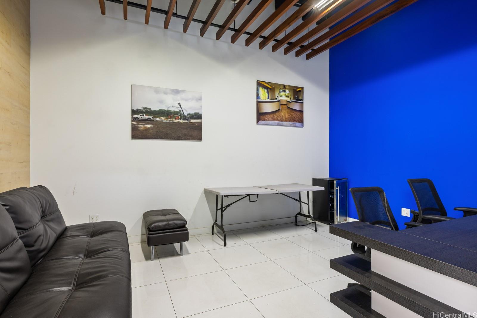 2209 Young Street Honolulu Oahu commercial real estate photo4 of 25