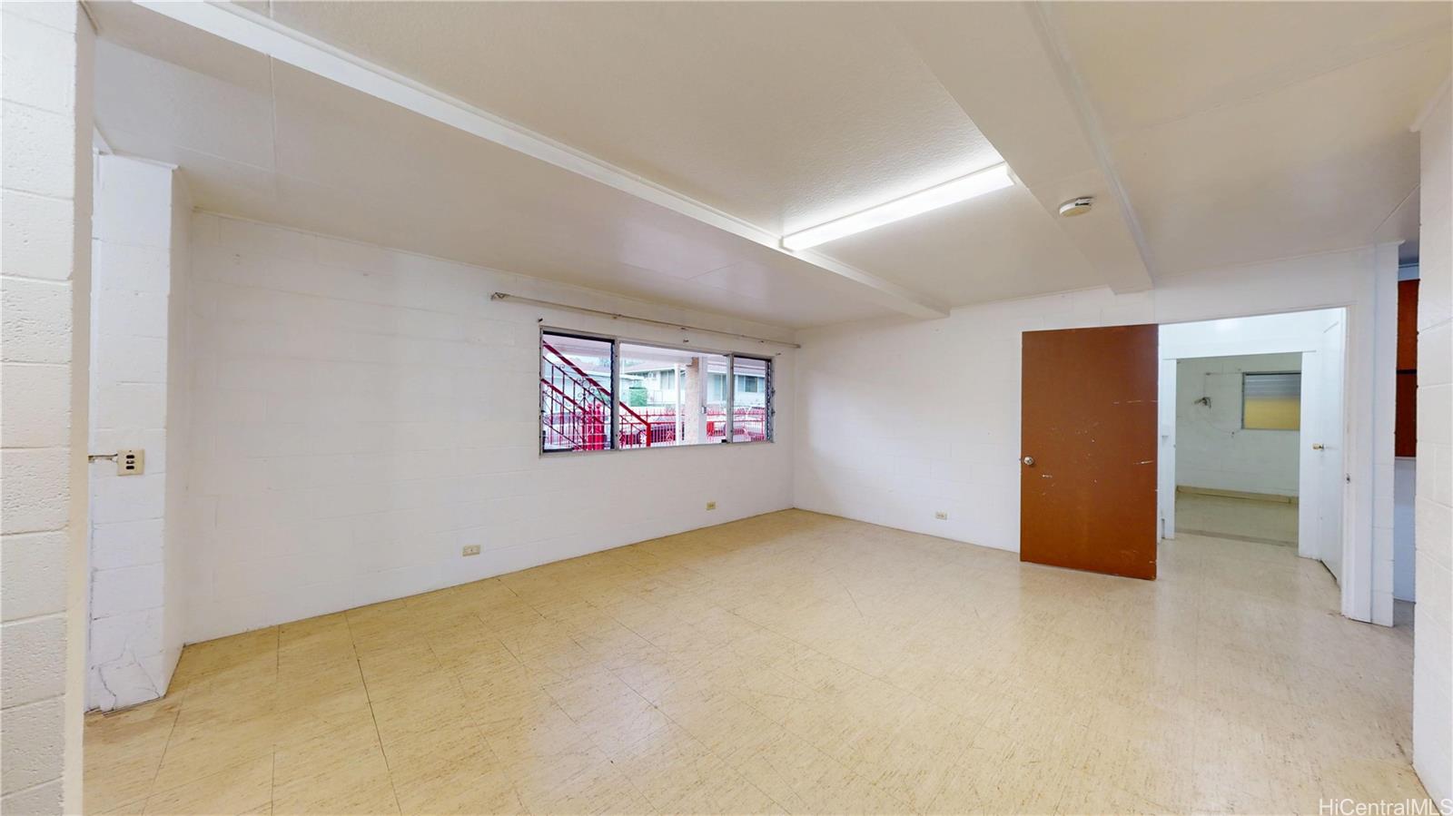 2210  School Street Kalihi-lower, Honolulu home - photo 15 of 25